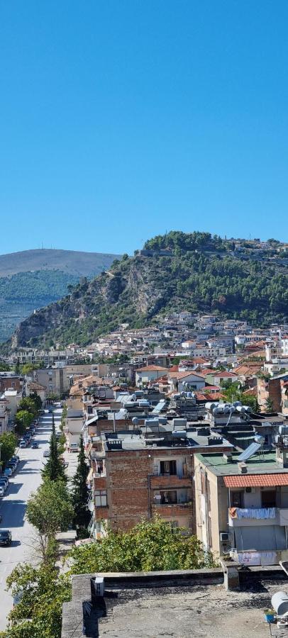 Luis Penthouse Διαμέρισμα Μπεράτ Εξωτερικό φωτογραφία