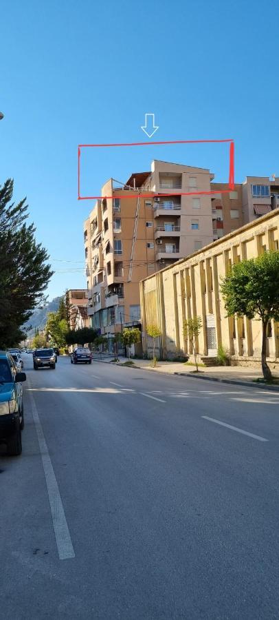 Luis Penthouse Διαμέρισμα Μπεράτ Εξωτερικό φωτογραφία