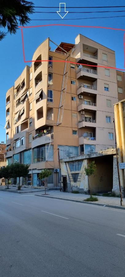Luis Penthouse Διαμέρισμα Μπεράτ Εξωτερικό φωτογραφία